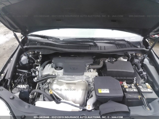4T1BF1FK6HU381472 - 2017 TOYOTA CAMRY LE/XLE/SE/XSE შავი ფოტო 10