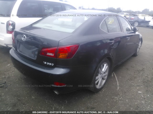 JTHBE262665003154 - 2006 LEXUS IS 350 GRAY photo 4