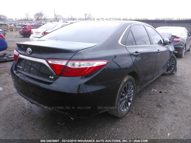 4T1BF1FK5GU188731 - 2016 TOYOTA CAMRY LE/XLE/SE/XSE BLACK photo 4