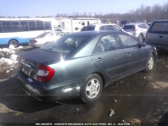 4T1BF32KX2U516154 - 2002 TOYOTA CAMRY LE/XLE/SE GRAY photo 4