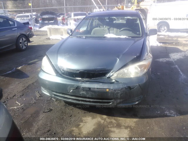 4T1BF32KX2U516154 - 2002 TOYOTA CAMRY LE/XLE/SE GRAY photo 6