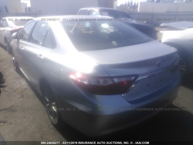 4T1BF1FK7GU522175 - 2016 TOYOTA CAMRY LE/XLE/SE/XSE 银色 照片 3