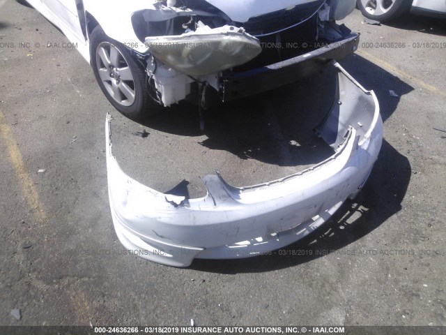 1NXBR32E46Z706927 - 2006 TOYOTA COROLLA CE/LE/S WHITE photo 6