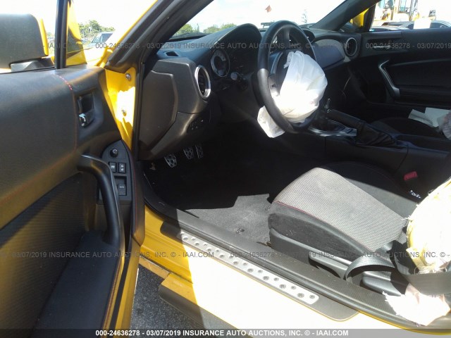 JF1ZNAA13F9706069 - 2015 TOYOTA SCION FR-S YELLOW photo 5