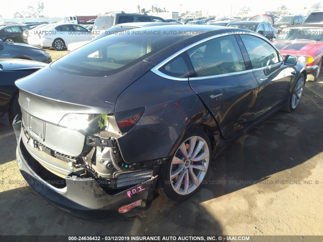 5YJ3E1EA8JF060603 - 2018 TESLA MODEL 3 GRAY photo 4