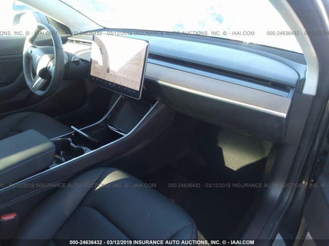 5YJ3E1EA8JF060603 - 2018 TESLA MODEL 3 GRAY photo 5