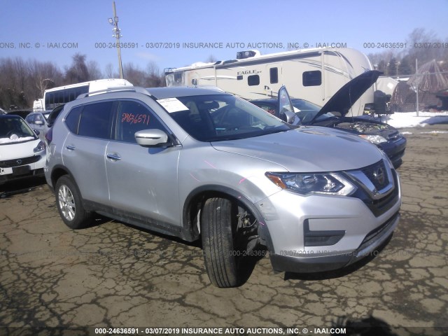 KNMAT2MTXJP580118 - 2018 NISSAN ROGUE S/SV SILVER photo 1