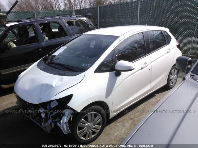 3HGGK5H50FM726499 - 2015 HONDA FIT LX WHITE photo 2