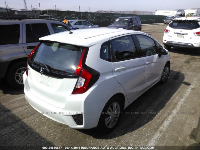 3HGGK5H50FM726499 - 2015 HONDA FIT LX WHITE photo 4