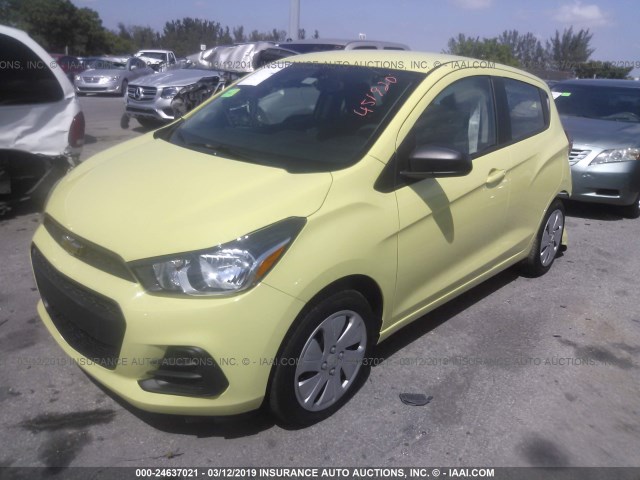 KL8CB6SA3JC451920 - 2018 CHEVROLET SPARK LS YELLOW photo 2