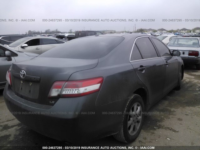 4T4BF3EK7BR211812 - 2011 TOYOTA CAMRY SE/LE/XLE 灰色 照片 4