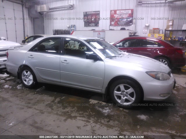 JTDBE32KX30190131 - 2003 TOYOTA CAMRY LE/XLE 银色 照片 6