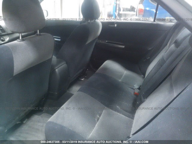 JTDBE32KX30190131 - 2003 TOYOTA CAMRY LE/XLE 银色 照片 8