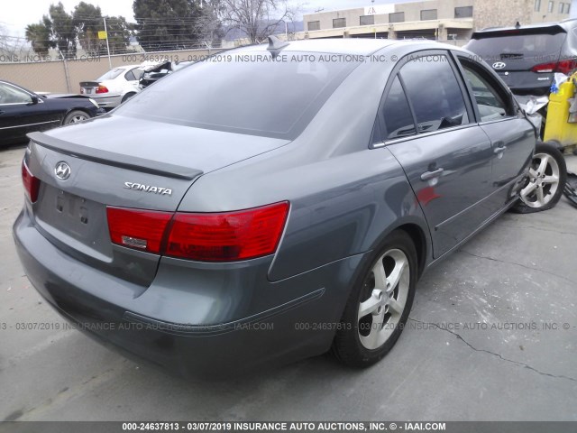 5NPEU4AC7AH655643 - 2010 HYUNDAI SONATA SE/LIMITED GRAY photo 4