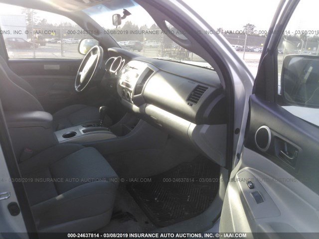 5TEJU62N18Z520482 - 2008 TOYOTA TACOMA DOUBLE CAB PRERUNNER SILVER photo 5