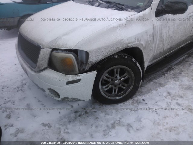 1GKDT13S322177245 - 2002 GMC ENVOY WHITE photo 6