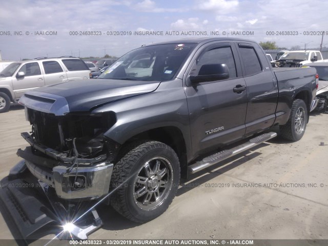 5TFRM5F14EX075498 - 2014 TOYOTA TUNDRA DOUBLE CAB SR/SR5 GRAY photo 2