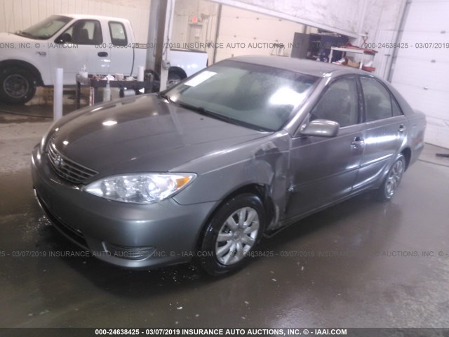 4T1BE30K36U710682 - 2006 TOYOTA CAMRY LE/XLE/SE GRAY photo 2