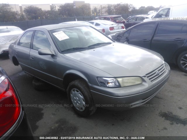 JT2BG22K8X0353149 - 1999 TOYOTA CAMRY LE/XLE Қоңыр фото 1