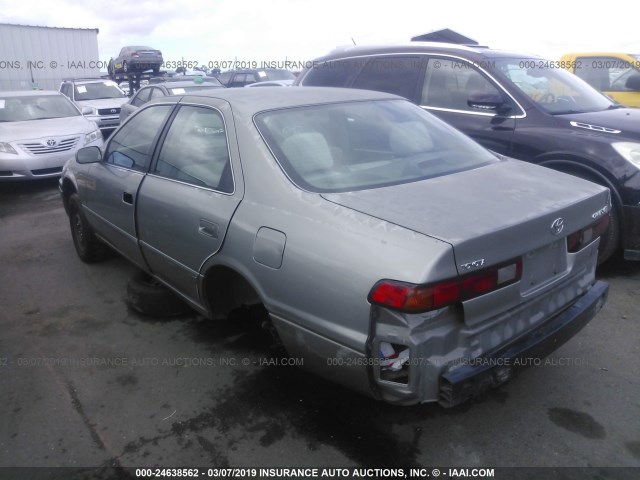 JT2BG22K8X0353149 - 1999 TOYOTA CAMRY LE/XLE Қоңыр фото 3