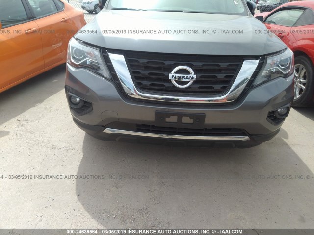 5N1DR2MN1HC669909 - 2017 NISSAN PATHFINDER S/SV/SL/PLATINUM GRAY photo 6