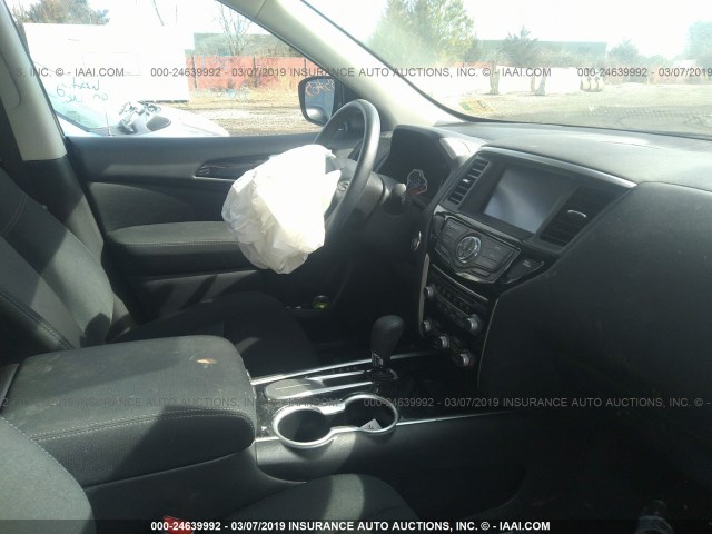 5N1DR2MN1HC608267 - 2017 NISSAN PATHFINDER S/SV/SL/PLATINUM BLACK photo 5