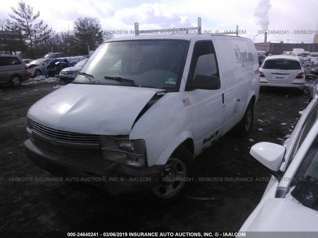 1GCDM19X54B110175 - 2004 CHEVROLET ASTRO WHITE photo 2