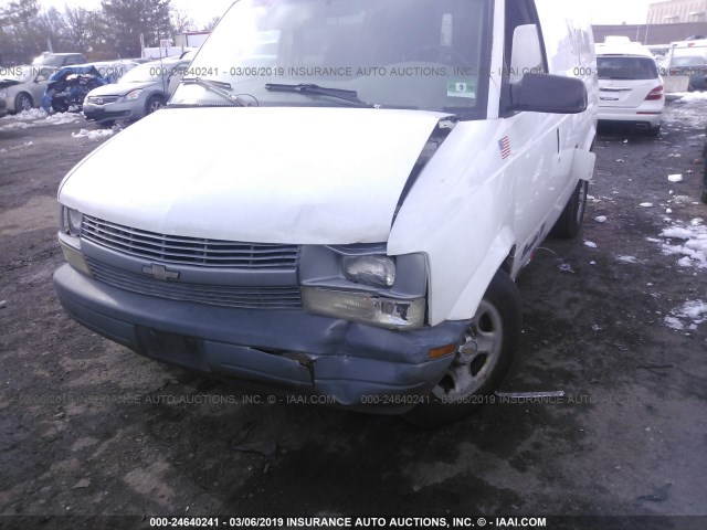 1GCDM19X54B110175 - 2004 CHEVROLET ASTRO WHITE photo 6