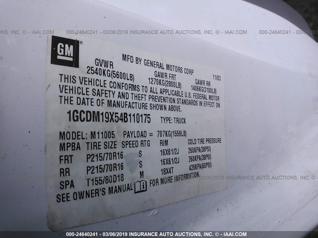 1GCDM19X54B110175 - 2004 CHEVROLET ASTRO WHITE photo 9