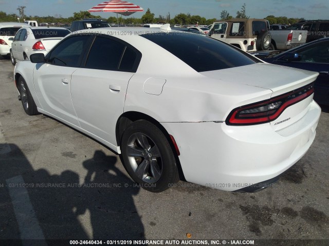 2C3CDXHG1GH214808 - 2016 DODGE CHARGER SXT WHITE photo 3