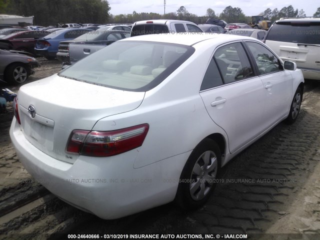 4T1BE46K17U577712 - 2007 TOYOTA CAMRY NEW GENERAT CE/LE/XLE/SE WHITE photo 4