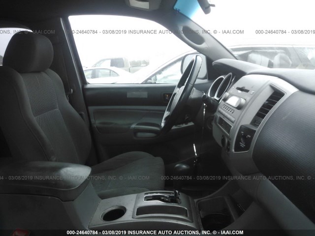 5TEUU42N16Z206054 - 2006 TOYOTA TACOMA ACCESS CAB წითელი ფოტო 5