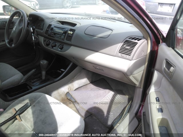 4T1BE32K62U623964 - 2002 TOYOTA CAMRY LE/XLE/SE RED photo 5