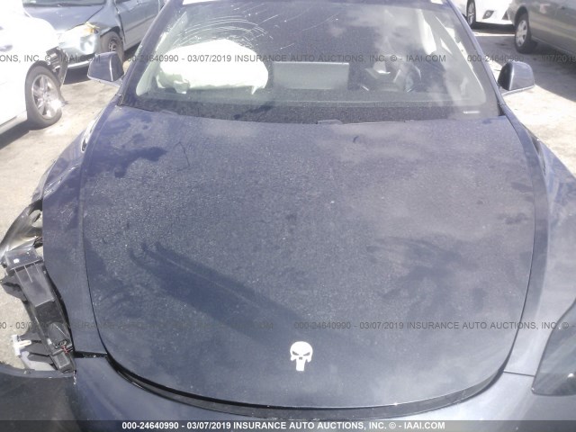 5YJ3E1EA7JF005141 - 2018 TESLA MODEL 3 GRAY photo 10