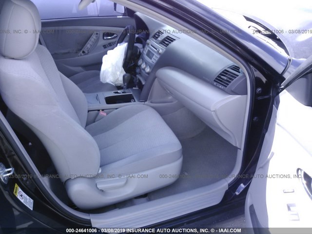 4T1BF3EK1BU227952 - 2011 TOYOTA CAMRY SE/LE/XLE 黑色 照片 5