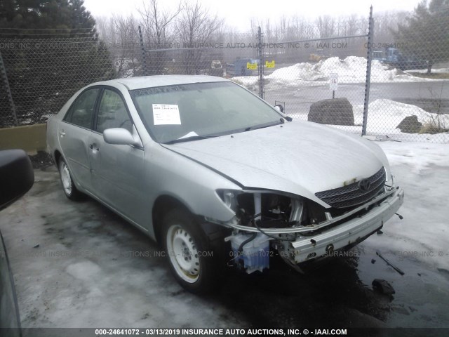 JTDBE32KX40249714 - 2004 TOYOTA CAMRY LE/XLE Күміс фото 1