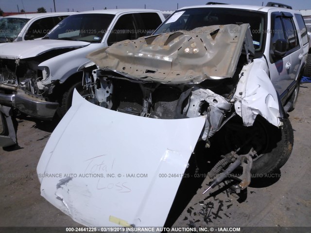 1FMPU15585LB10163 - 2005 FORD EXPEDITION XLT WHITE photo 6