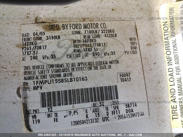 1FMPU15585LB10163 - 2005 FORD EXPEDITION XLT WHITE photo 9