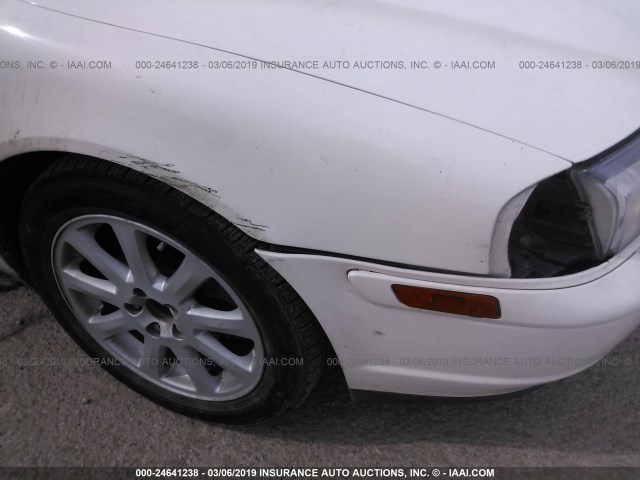 YV1TS91Z131314175 - 2003 VOLVO S80 T6 TURBO WHITE photo 6