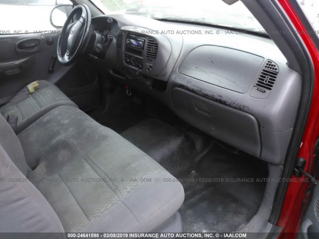 2FTRF17293CA06220 - 2003 FORD F150 RED photo 5