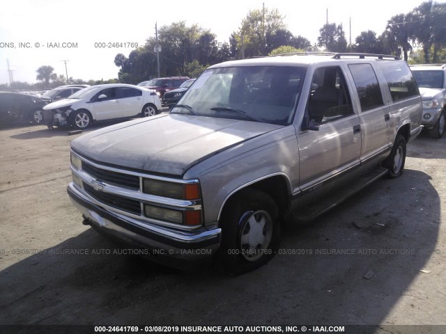 3GNEC16R3XG147161 - 1999 CHEVROLET SUBURBAN C1500 GOLD photo 2