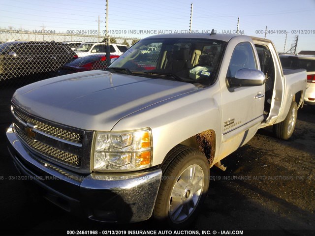 3GCPKSE73DG292898 - 2013 CHEVROLET SILVERADO K1500 LT SILVER photo 2