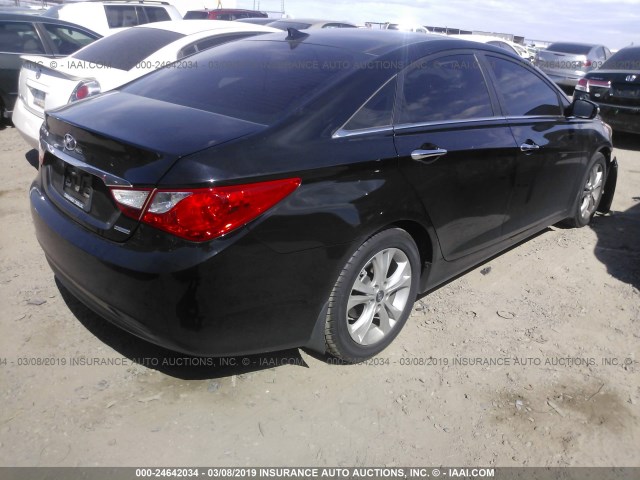 5NPEC4AC4DH578172 - 2013 HYUNDAI SONATA SE/LIMITED BLACK photo 4