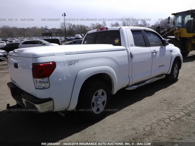 5TFRY5F15CX121325 - 2012 TOYOTA TUNDRA DOUBLE CAB SR5 WHITE photo 4