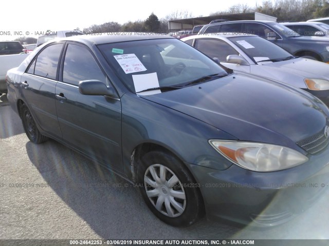 4T1BE32K02U597183 - 2002 TOYOTA CAMRY LE/XLE/SE GREEN photo 1
