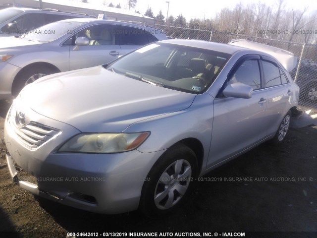 JTNBE46K773043653 - 2007 TOYOTA CAMRY NEW GENERAT CE/LE/XLE/SE SILVER photo 2