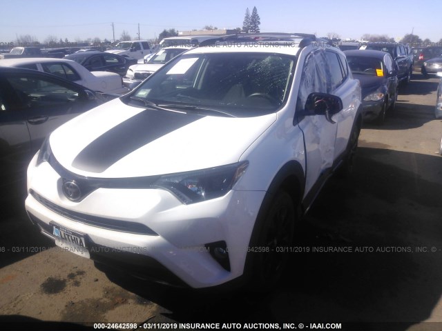 2T3RFREV7JW816599 - 2018 TOYOTA RAV4 ADVENTURE/XLE თეთრი ფოტო 2