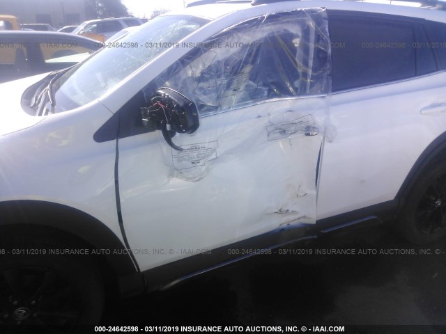 2T3RFREV7JW816599 - 2018 TOYOTA RAV4 ADVENTURE/XLE თეთრი ფოტო 6