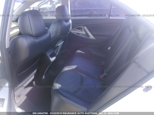 4T1BK3EKXAU607057 - 2010 TOYOTA CAMRY SE/LE/XLE WHITE photo 8