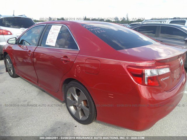 4T1BF1FK5EU812718 - 2014 TOYOTA CAMRY L/SE/LE/XLE Qırmızı foto 3